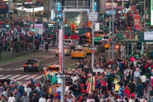 crowded area security risk for pickpockets
